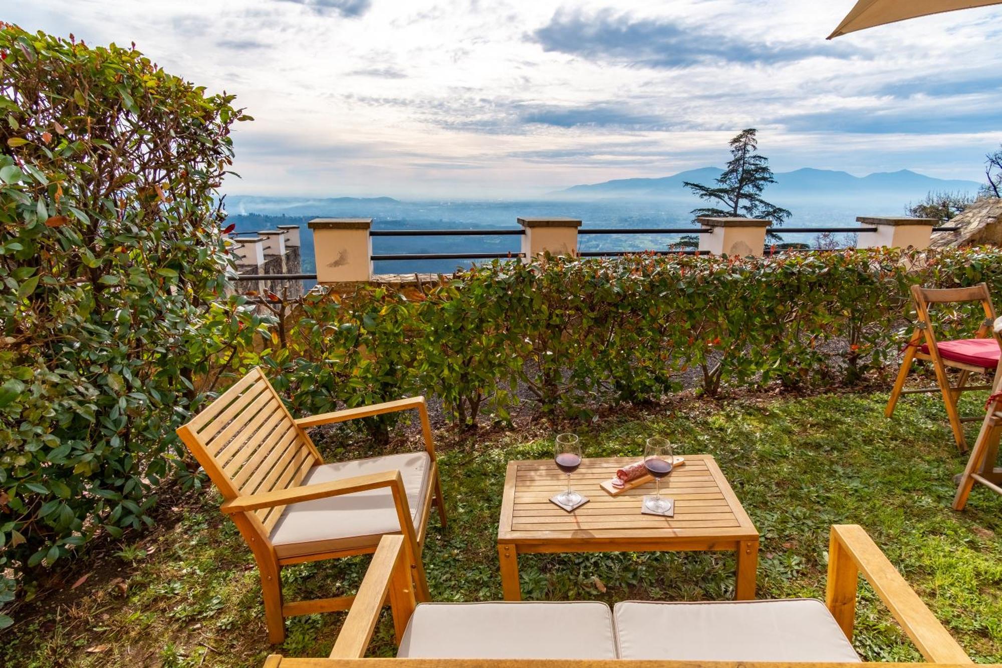 Tenuta Guinigi Antico Borgo Di Matraia - Exclusive Holidays Apartments & Pool Lucca Eksteriør bilde